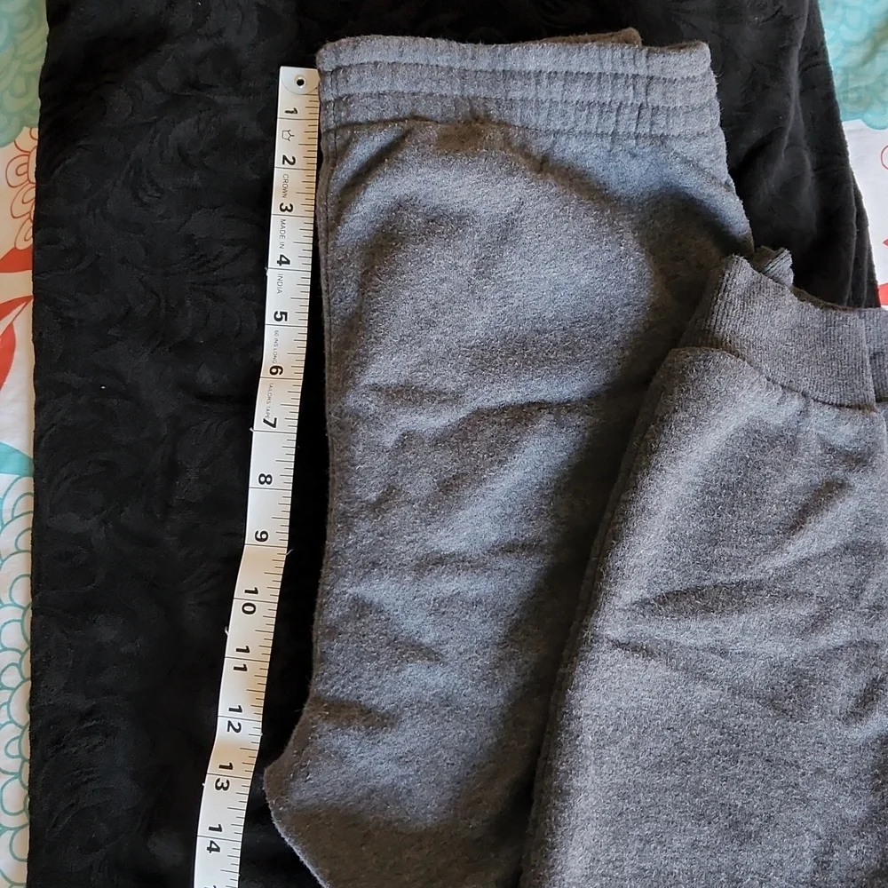 Champion athletic sweatpants/ athletic wear boys gray large